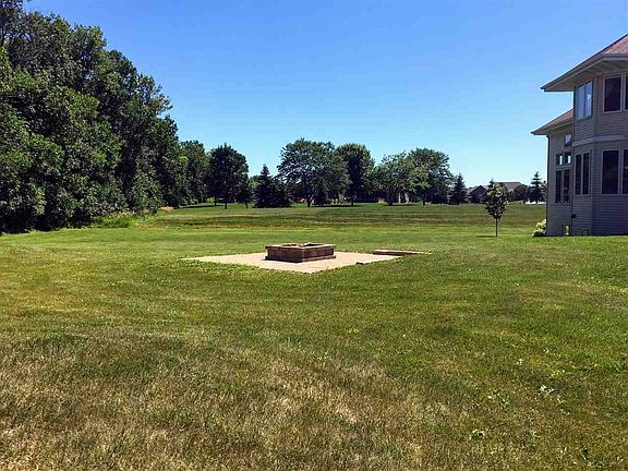 5th image of N1224 S Creek Dr