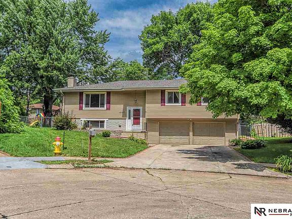 2nd image of 6707 S 139th Avenue Cir