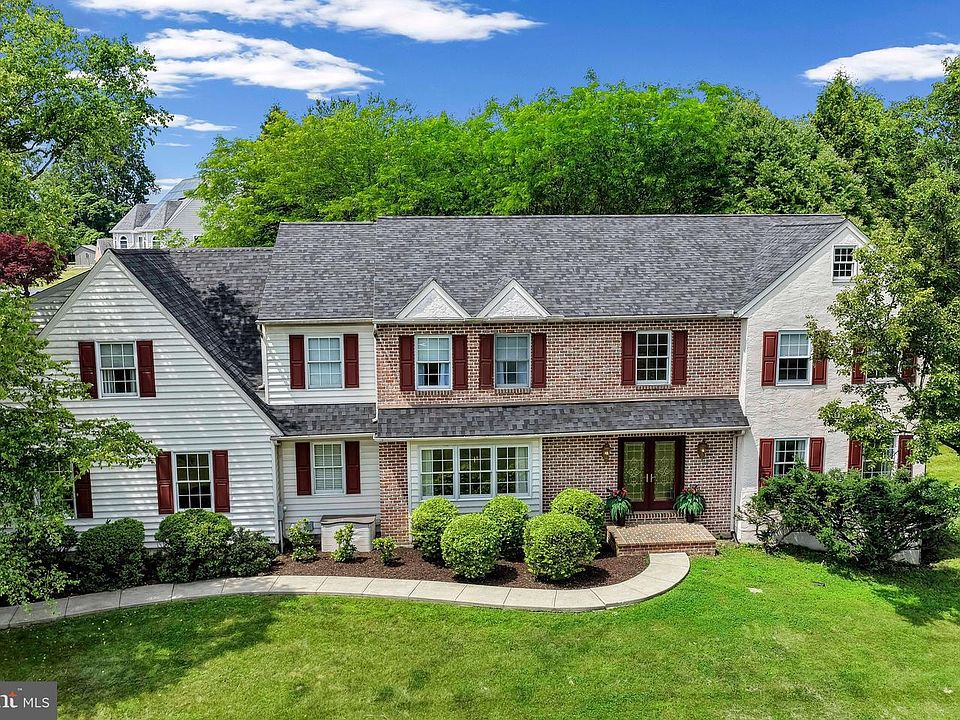 1st image of 114 Aspen Dr