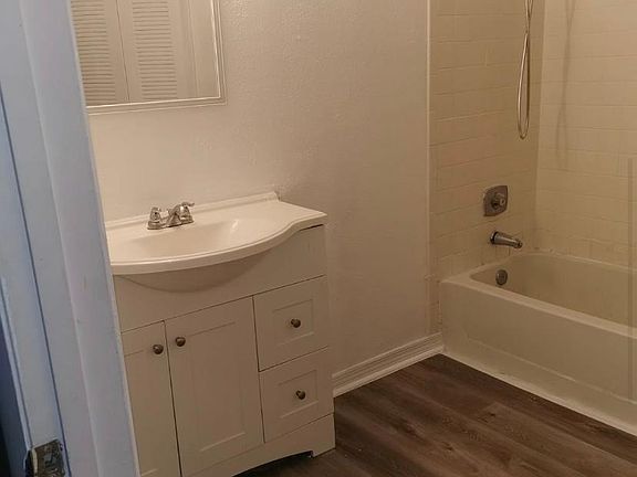 3rd image of 4748 Walden Cir #13