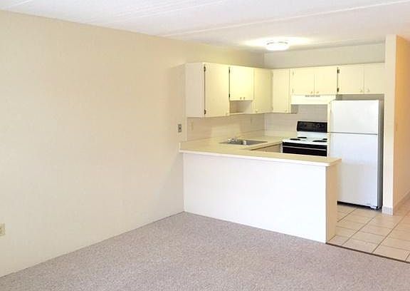 4th image of 2708 Vandiver Dr APT 4C