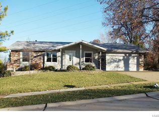 418 Dennison Estates Dr, Ballwin, MO 63021