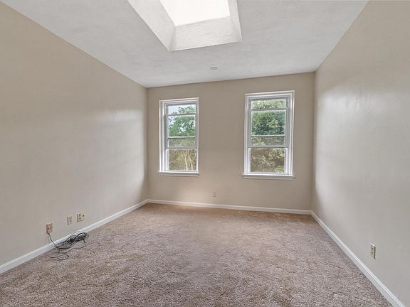 4th image of 1409 Commonwealth Ave APT 502