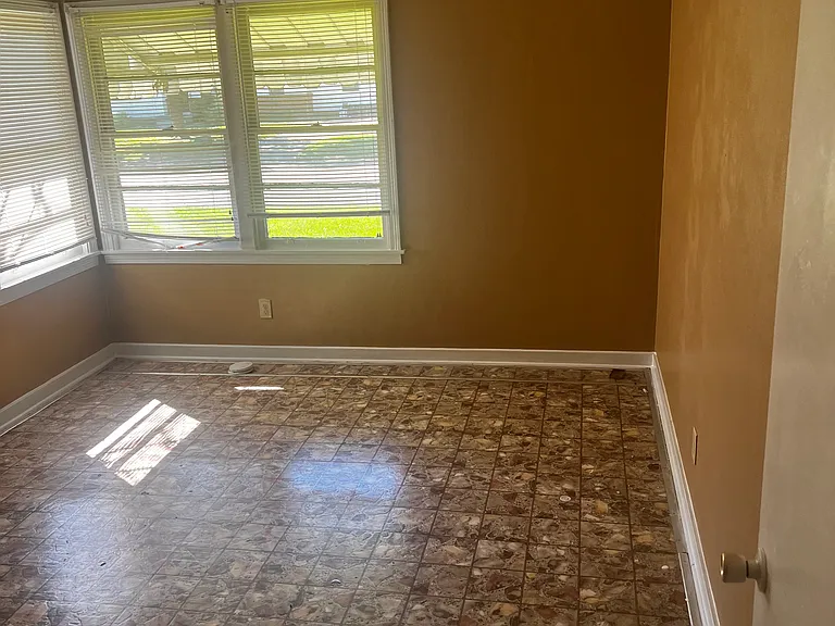 1054 Voorhees Ave — Photo 2