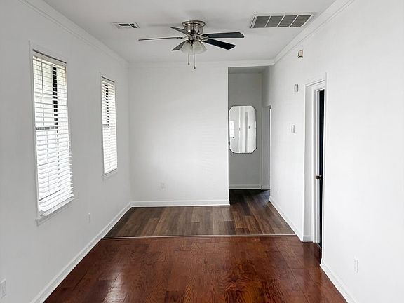 5th image of 3917 Clematis St