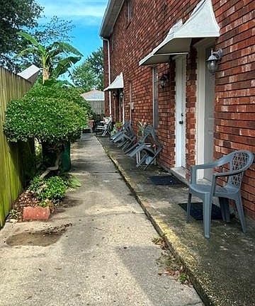 3rd image of 2808 Harvard Ave APT A