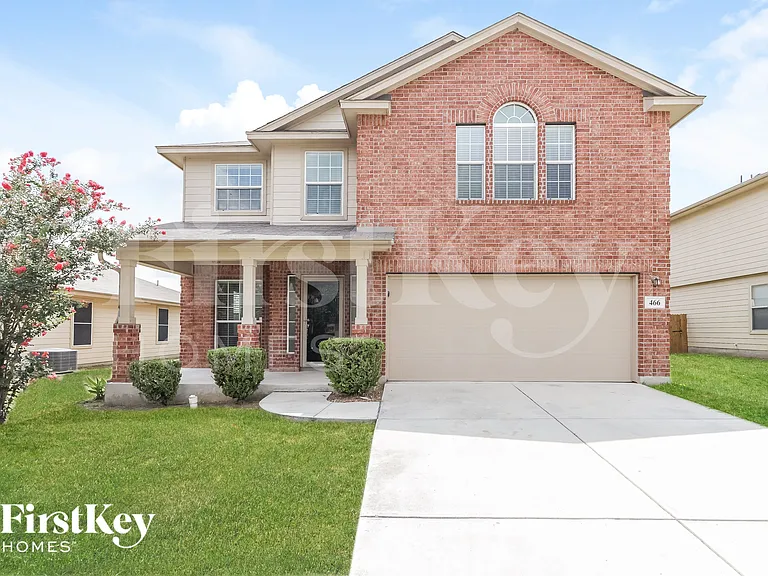 466 Dolly Dr — Photo 2