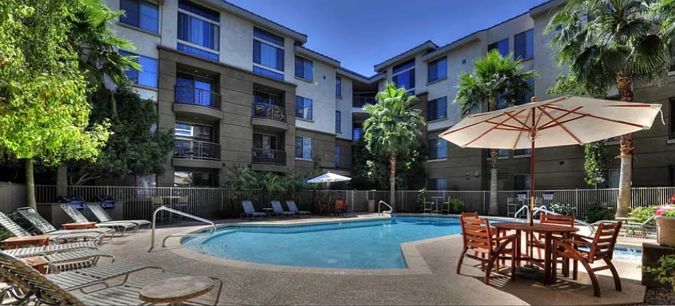 1701 E Colter St #276