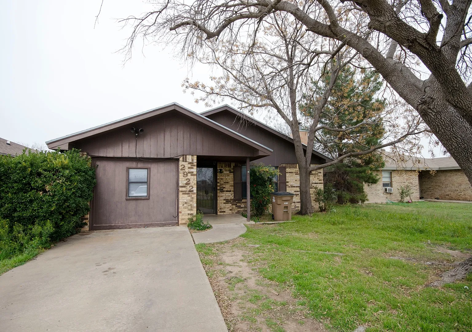 Spacious 4 Bed, 2 Bath Home Available Soon! — Photo 1