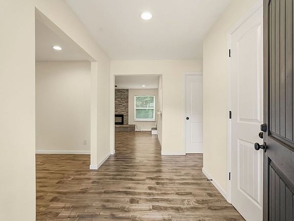 4th image of 718 Oder Ln