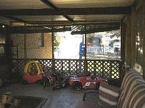 5th image of 220 Lakewood Dr #5