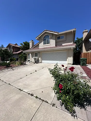 839 Williams St Photo 1