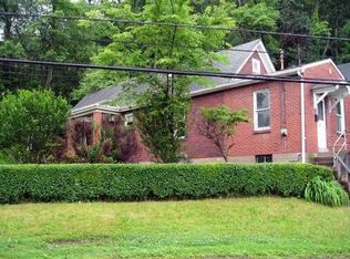 582 Wall Ave, Wall, PA 15148
