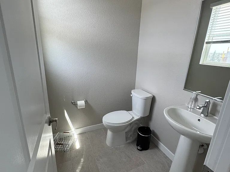 1566 W 67th Dr — Photo 21