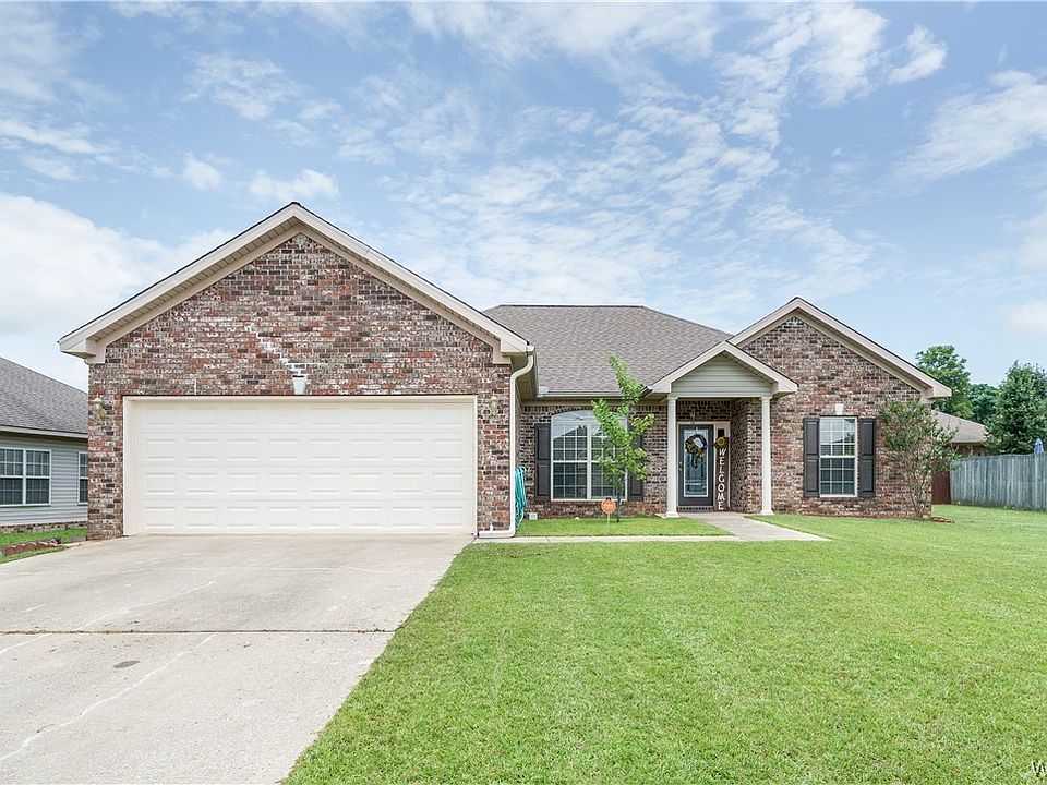 1st image of 12371 Huntington Village Dr