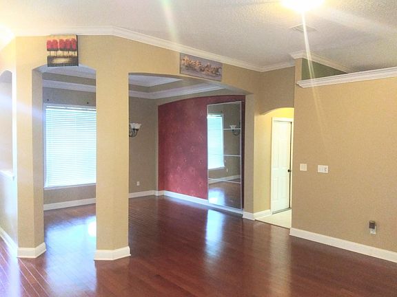 3rd image of 10638 Chester Park Ct