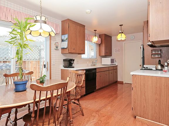 4th image of 6107 Encinal Dr
