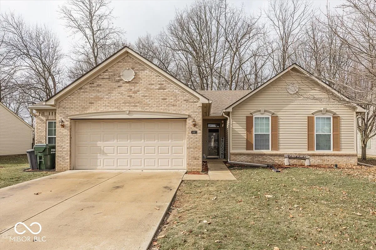 4162 S Woodtrail Ln photo 1