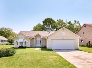 205 Brower Ln, Florissant, MO 63031