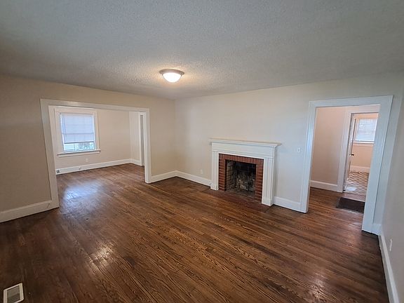 2nd image of 1209 S Greene St