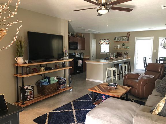 Spacious open concept floor plan