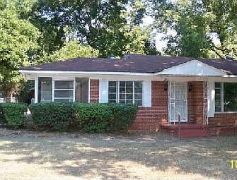 2nd image of 1208 Brighton Rd