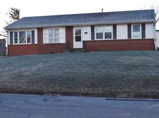 124 Howard Ave, Waynesboro, VA 22980