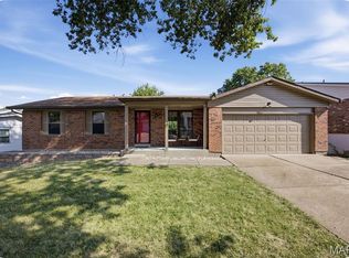 2675 Victron Dr, Saint Louis, MO 63129