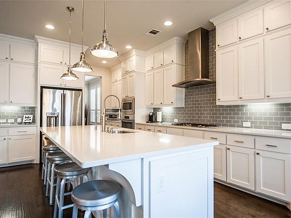 5th image of 3204 Heritage Cove Ln