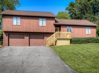 921 Starling Dr, Kingsport, TN 37660