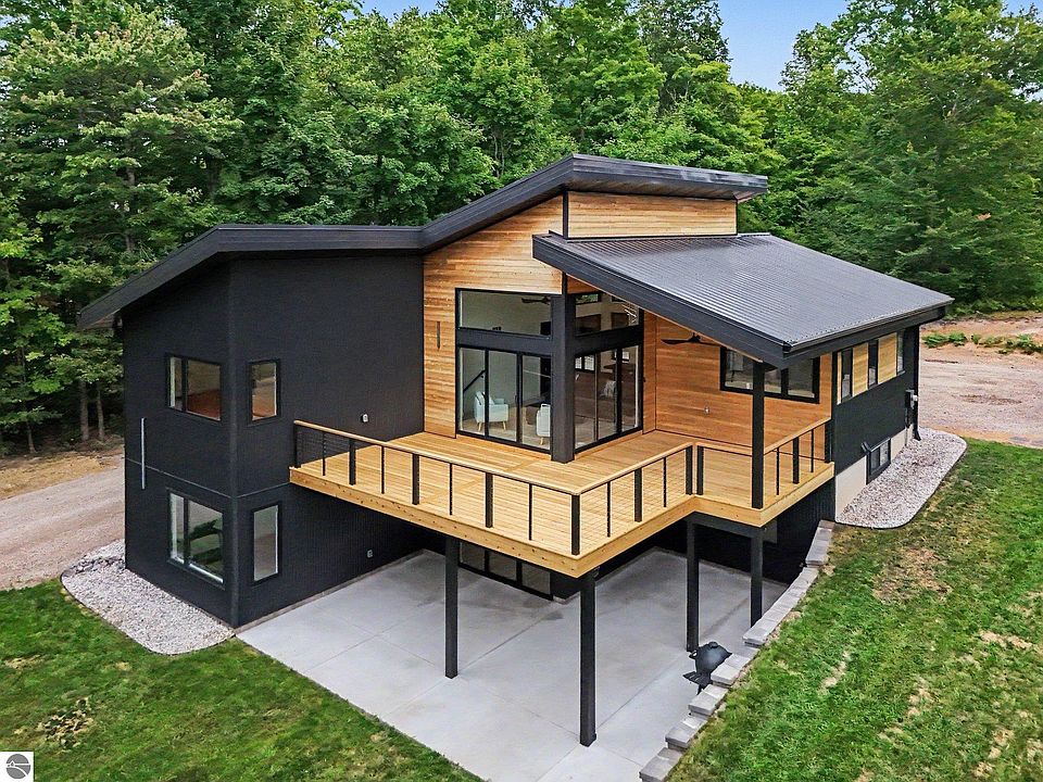 1st image of 5228 Hanna Rd