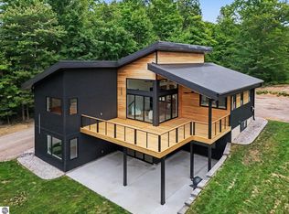 5228 Hanna Rd, Williamsburg, MI 49690