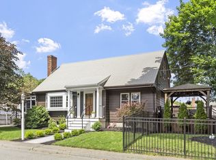 1 Orchard Ter, Peabody, MA 01960