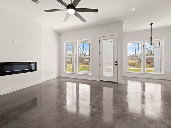 4th image of 11976 Simms Rd