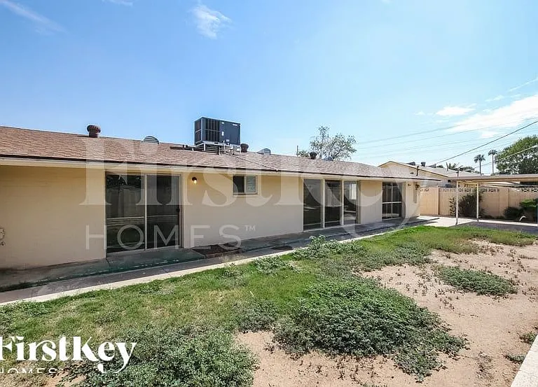 3826 W Griswold Rd — Photo 14