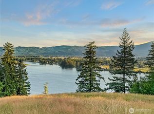 26 Riverview East Road, Cathlamet, WA 98612