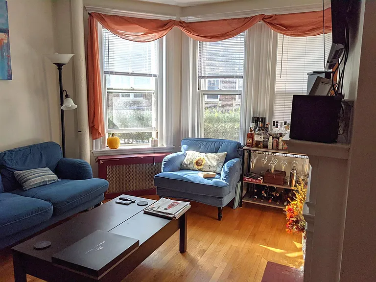331 Harvard St #3 — Photo 3