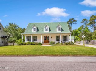 630 Royal Oak Dr, Pass Christian, MS 39571