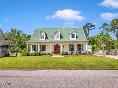 630 Royal Oak Dr, Pass Christian, MS, 39571