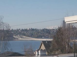 6106 SE 28th St APT 6, Mercer Island, WA 98040