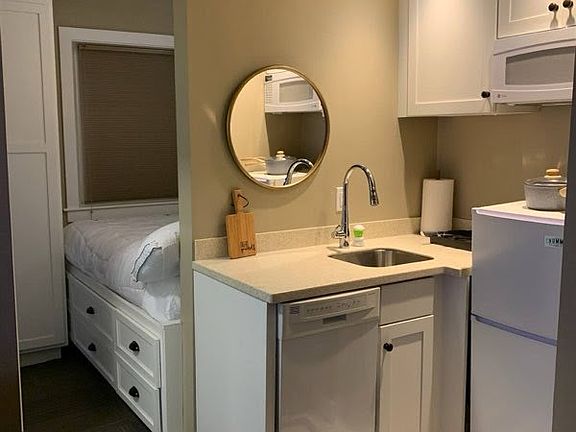 4th image of 65 Weybosset St APT 324