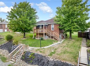 925 Mary St, Langeloth, PA