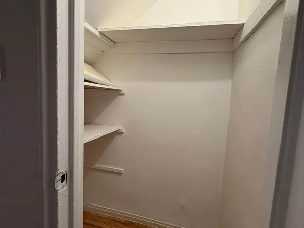 919 Park Place image 12 of 12