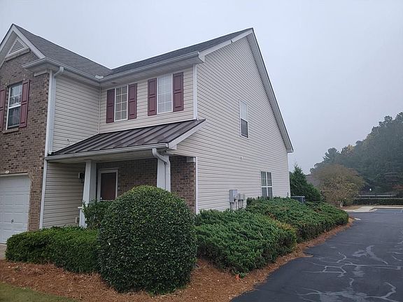 5th image of 110 Fox Creek Dr