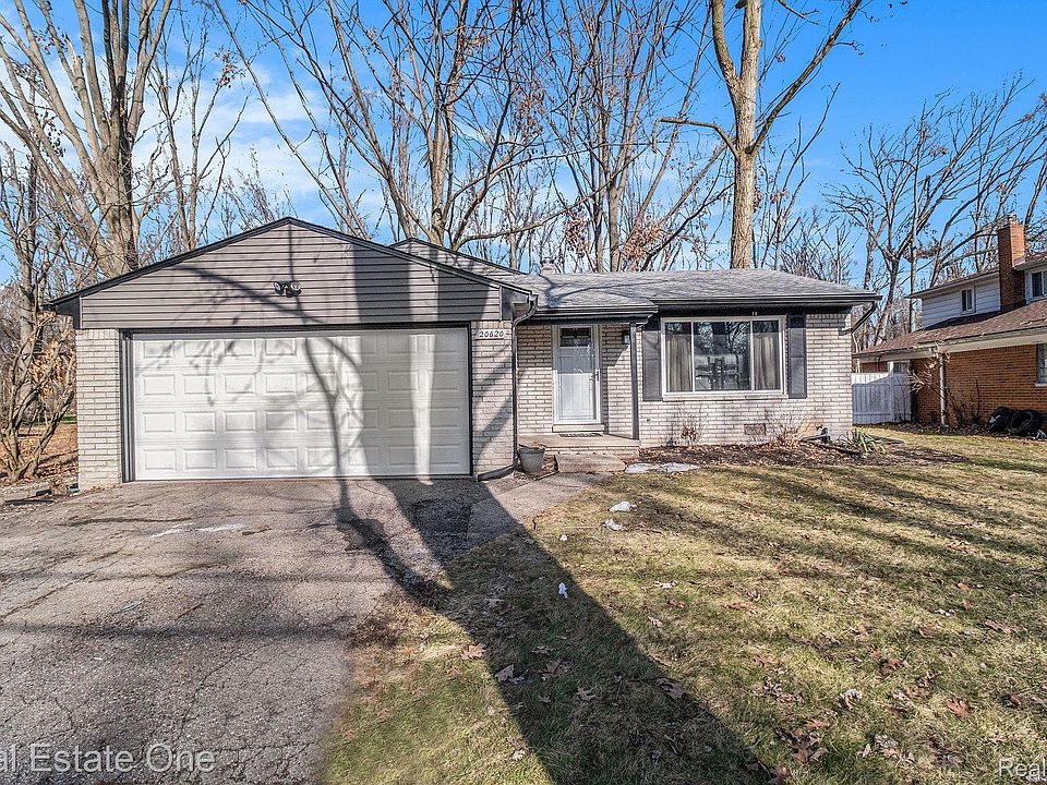 1st image of 20620 Woodburn Dr