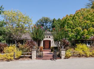 25881 Estacada Dr, Los Altos Hills, CA 94022