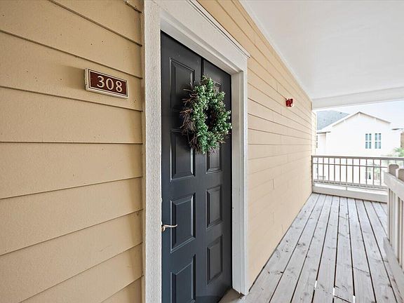 5th image of 600 Bucksley Ln Unit 308