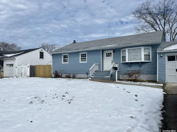 36 Jay Road, Centereach, NY 11720