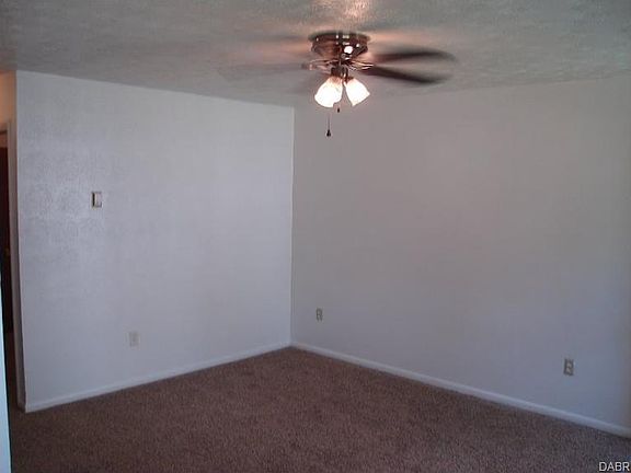 5th image of 825 Jessie St