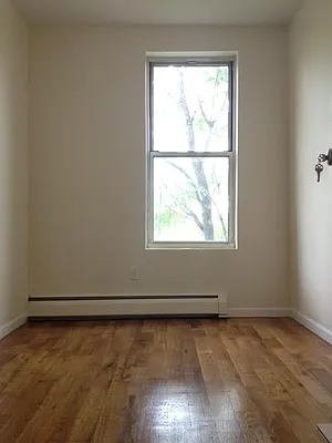 Rented by Full Time Management | media 17